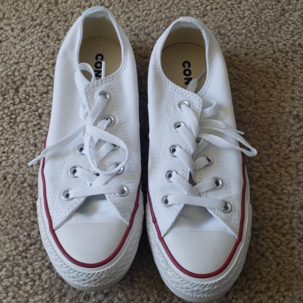 White Converse size 6 women's